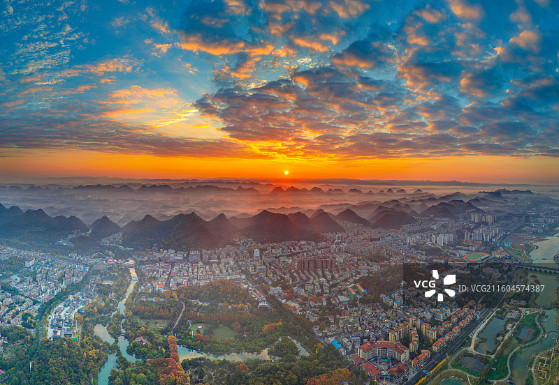 贵阳花溪秋冬时节清晨显尽天地之美风光十分迷人，旅游好去处图片素材