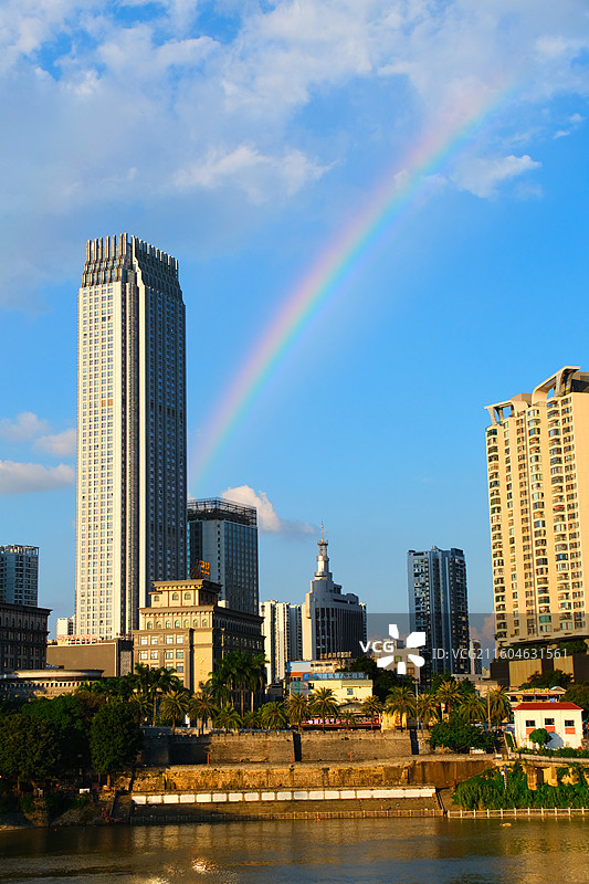 雨后彩虹图片素材