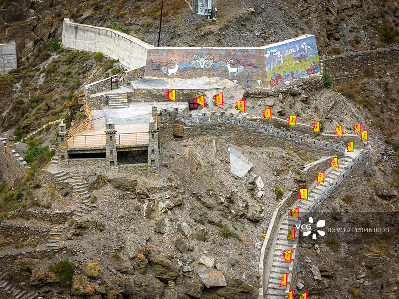 川西G317国道-四川省阿坝州理县桃坪羌寨航拍图片素材