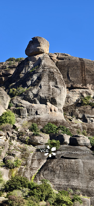 希腊色萨利大区特里卡拉州～天空之城·梅黛奥拉-矗立的巨型砂岩柱图片素材