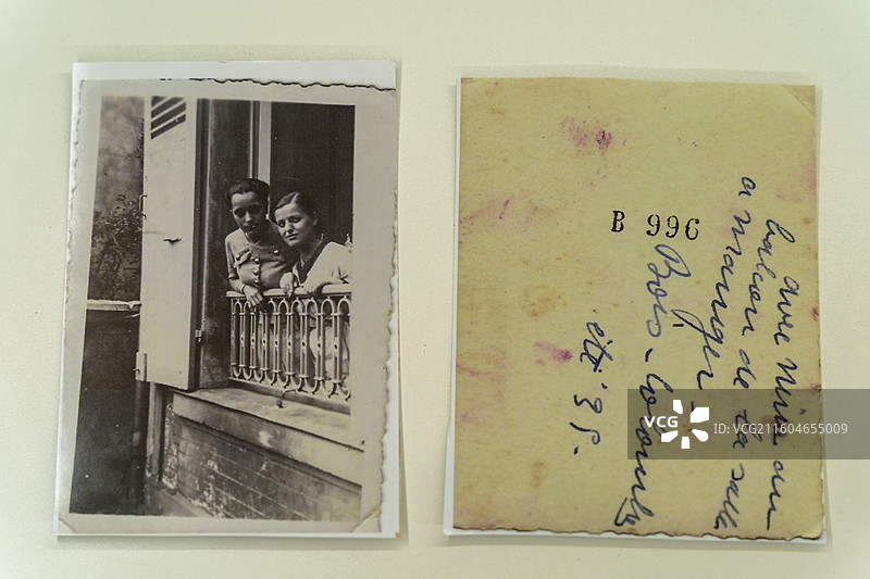 四川成都马库斯和松杰的朋友们和平小屋展出的二战时期照片图片素材