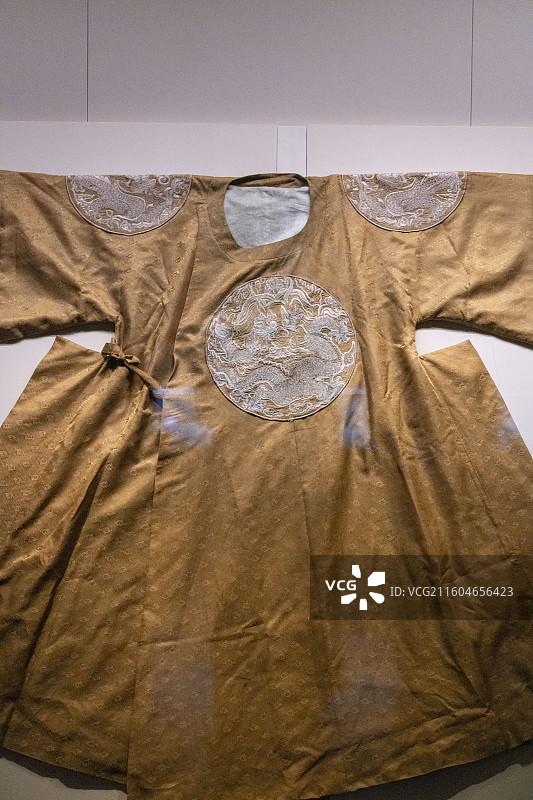 江西省博物馆藏品·明制团龙圆领袍图片素材
