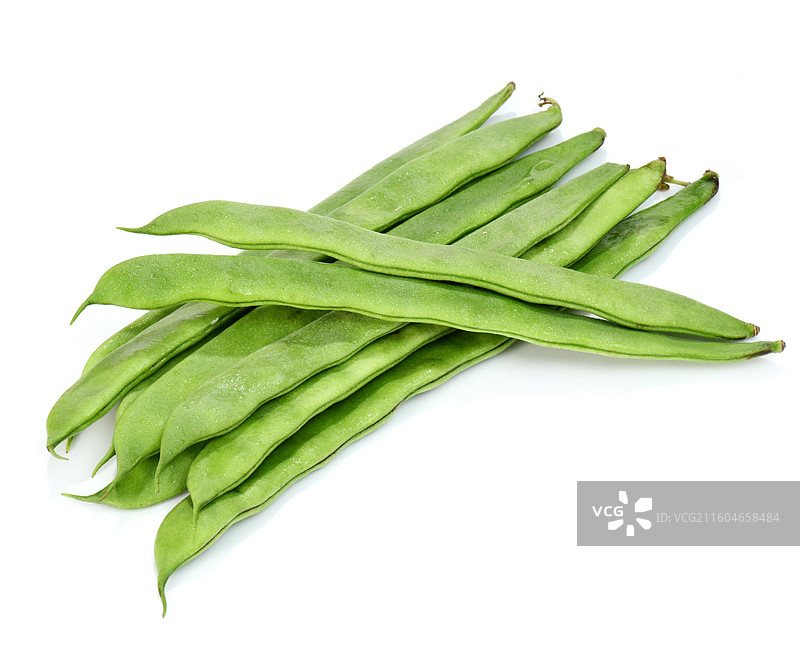 白色背景的新鲜豆角图片素材