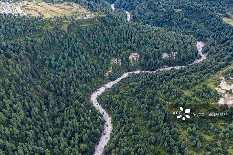 西藏吉隆县吉隆藏布图片素材