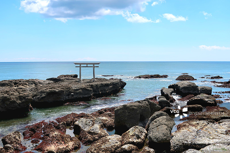 日本茨城县东茨城郡大洗町，大洗磯前神社的海中鸟居图片素材