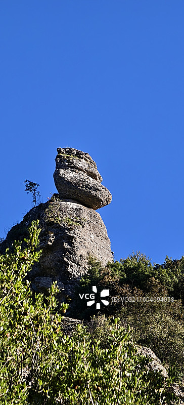 希腊色萨利大区特里卡拉州～天空之城·梅黛奥拉-矗立的巨型砂岩柱图片素材
