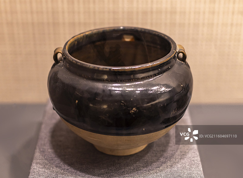 黑釉双系罐 元 1996年固安县王龙村墓葬 廊坊博物馆图片素材