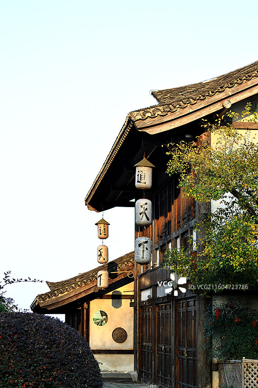 秋天的东方盐湖城景区图片素材