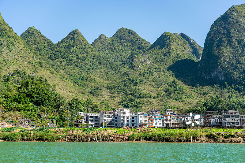 广西巴马百鸟岩景区风光图片素材