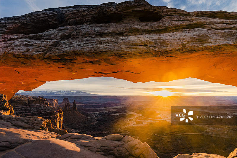 梅萨拱门的日出 mesa arch, Canyonlands National Park图片素材