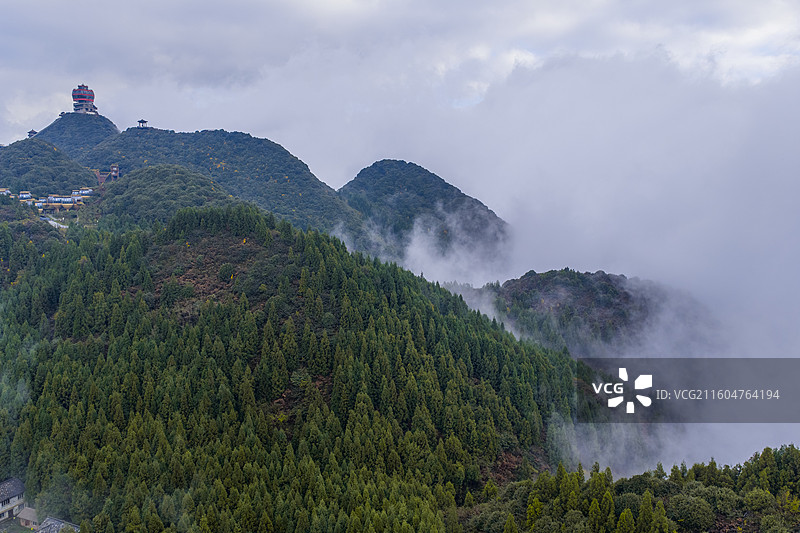 六盘水钟山区梅花山云海云雾缭绕图片素材