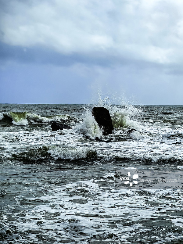 中国海南省万宁市日月湾景区，万宁日月湾海门石景区图片素材