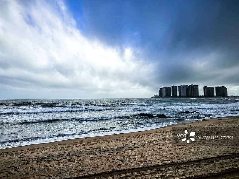 中国海南省万宁市日月湾景区，万宁日月湾海门石景区图片素材