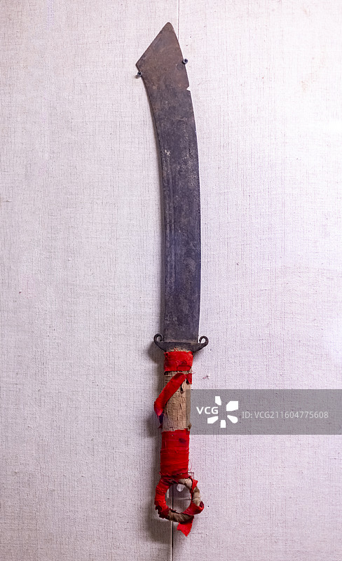 永清县双营村刘峰保存的义和团铁刀 廊坊博物馆图片素材