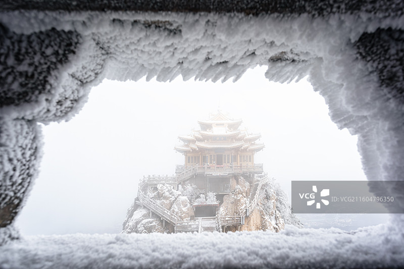 河南老君山雪景图片素材