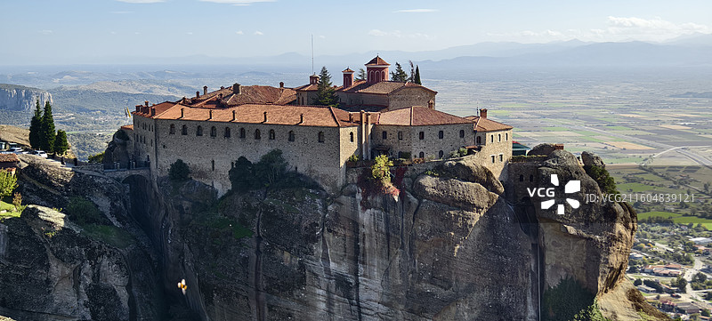 希腊天空之城～梅黛奥拉-圣斯蒂芬修道院，海拔528米，为女修道院，历史可追溯到12世纪图片素材