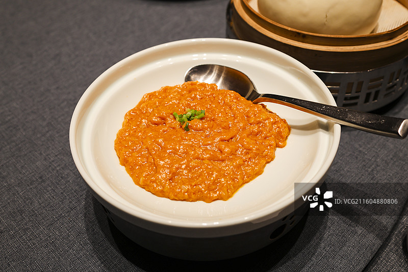 山东菜组图红烧鱼头海胆狮子头大馒头虾酱蒸海鲜海肠饭海鲜毛血旺凉拌大虾图片素材