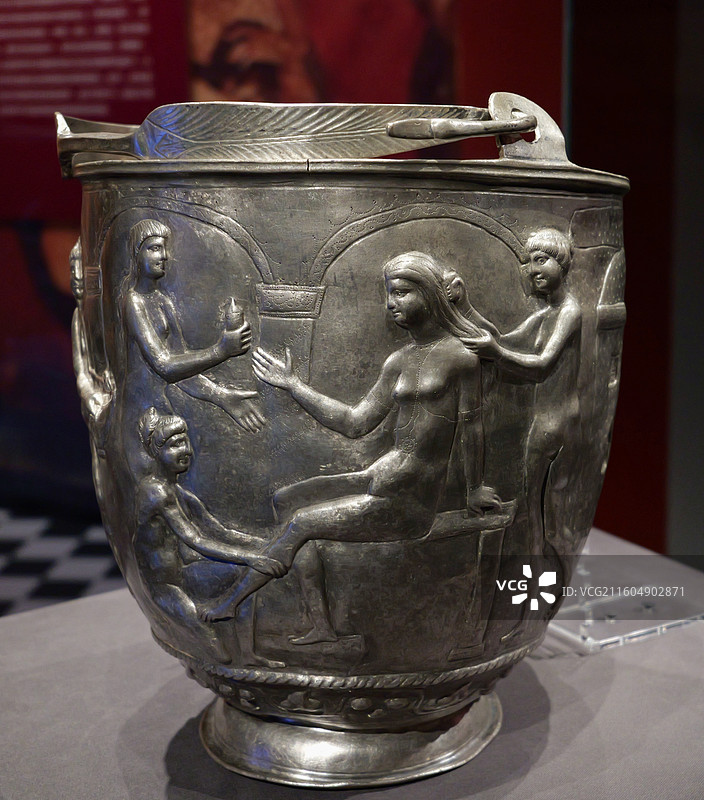 银质西图拉桶形器  公元1世纪 意大利那不勒斯国家考古博物馆图片素材