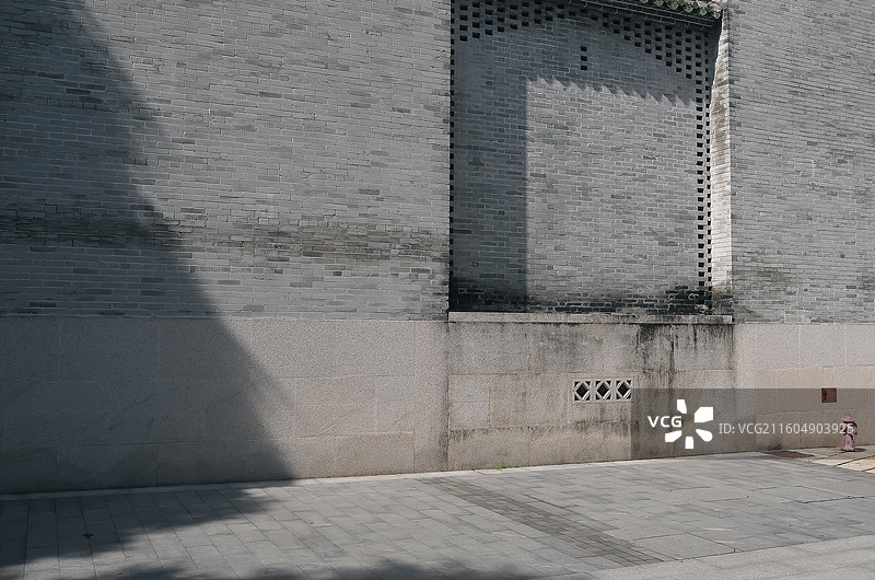 中国广东佛山祖庙古建，浮雕灰塑，砖雕，石刻，陶塑，陶瓷，木雕，木刻，石刻。古建筑历史文物。园林风景。图片素材