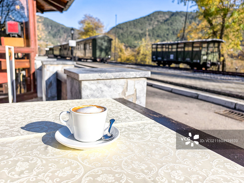 卡布奇诺咖啡下午茶近景图片素材