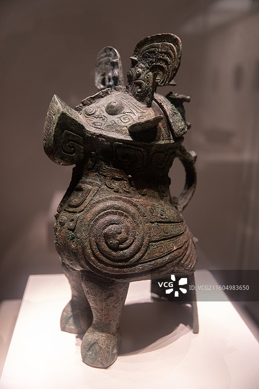 中国国家博物馆古代中国妇好青铜鸮尊图片素材