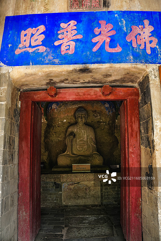 辽宁锦州义县万佛寺石窟佛像图片素材