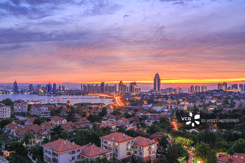 青岛 小鱼山 晚霞 日落图片素材