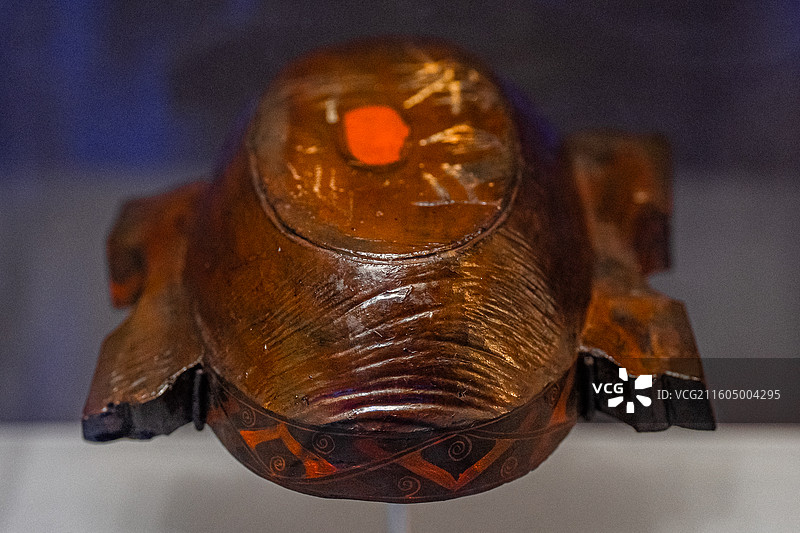 战国 东宫之杯 1993年沙洋郭店一号楚墓出土 荆门博物馆图片素材