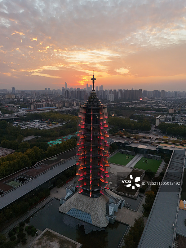 南京日落，外秦淮河，大报恩寺，老门东图片素材