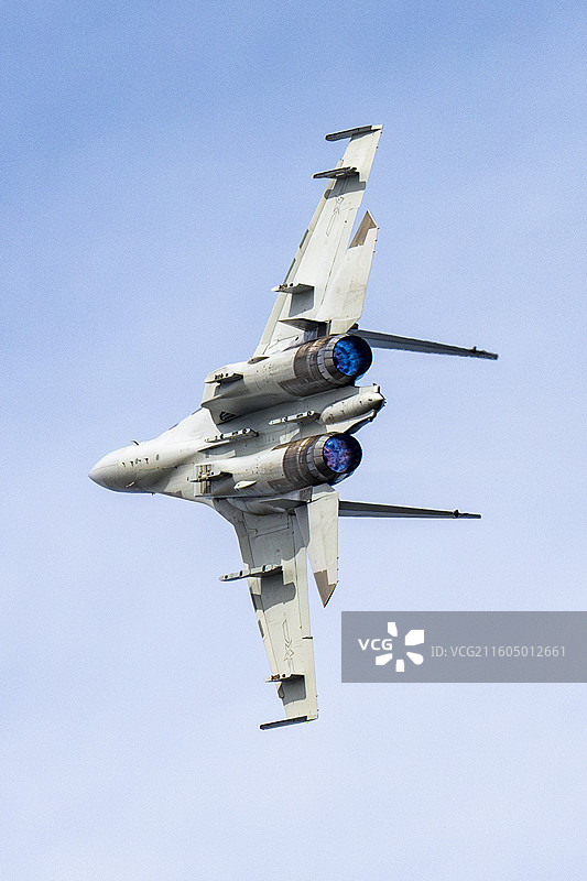 2025长春航空展，歼-16战斗机。图片素材