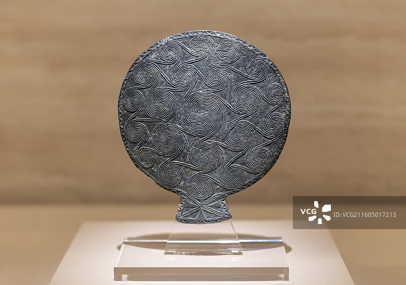 绿泥石平锅形器 早期基克拉迪文化二期 基克拉迪群岛 希腊国家考古博物馆图片素材