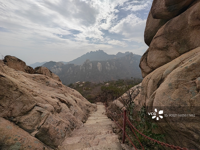 初冬小雪节气，五莲山望海峰图片素材