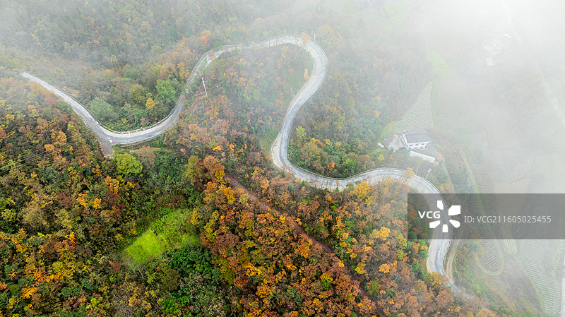 湖北恩施新塘双河盘山公路沿线秋色美不胜收图片素材