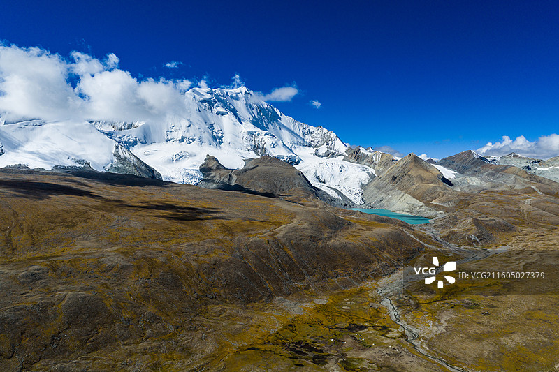 西藏冷布岗日峰图片素材