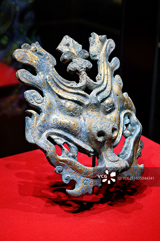 北京市丰台区，北京大葆台遗址博物馆（大葆台西汉墓遗址）馆藏鎏金铜铺首（西汉）图片素材