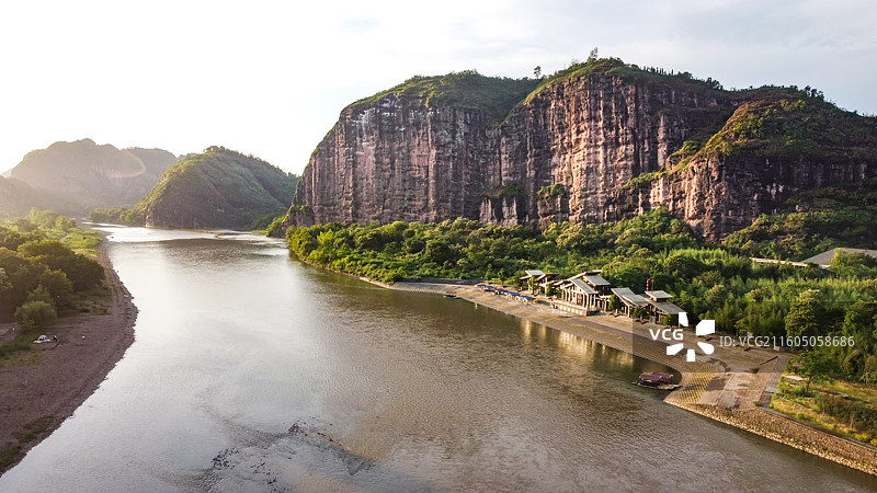 江西鹰潭龙虎山与泸溪河，美丽的丹霞地貌图片素材