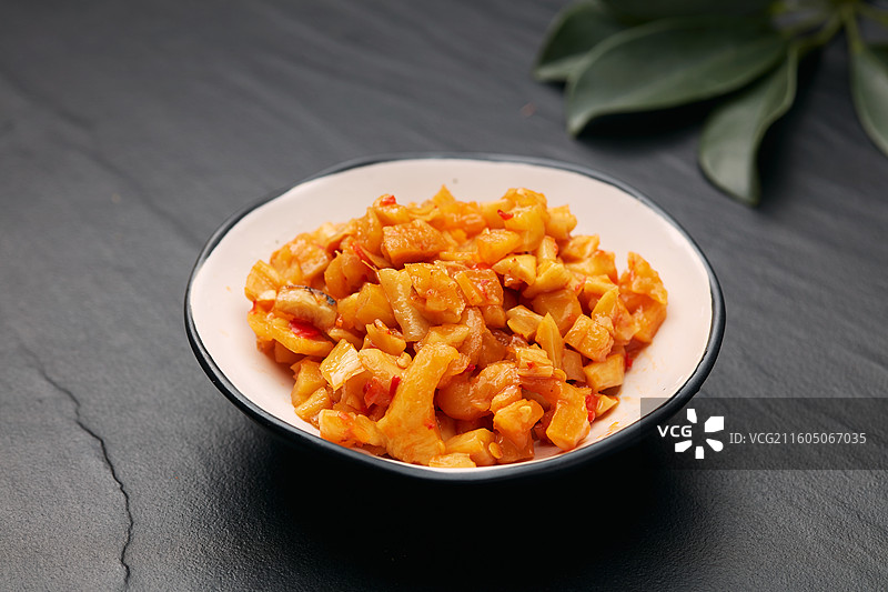 一小碟萝卜干图片素材