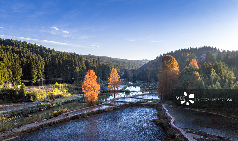 利川佛宝山秋色宜人图片素材