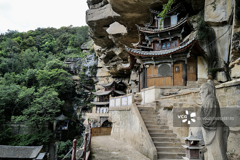 云南大理剑川石宝山景区宝相寺（云南悬空寺）图片素材