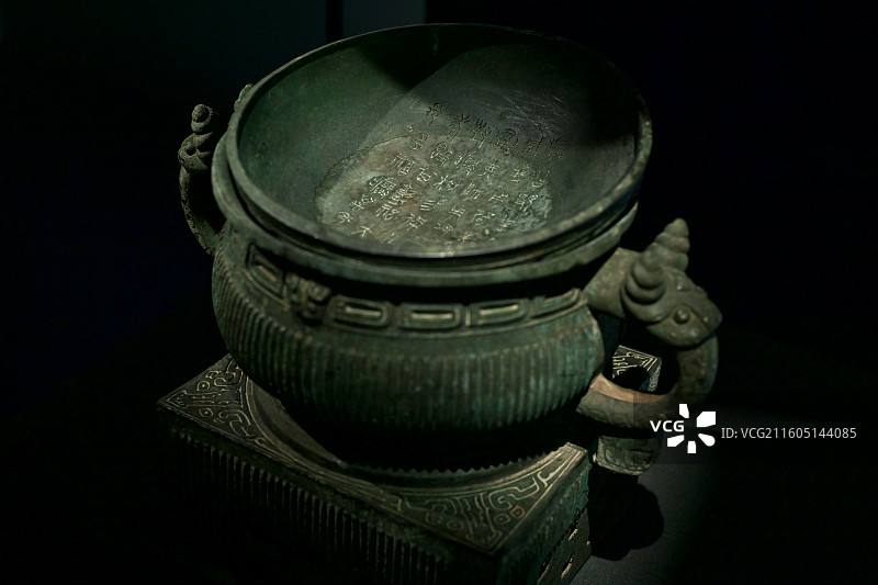 中国宝鸡青铜器博物院西周疒興簋出土于扶风县法门镇庄白村一号窖藏图片素材