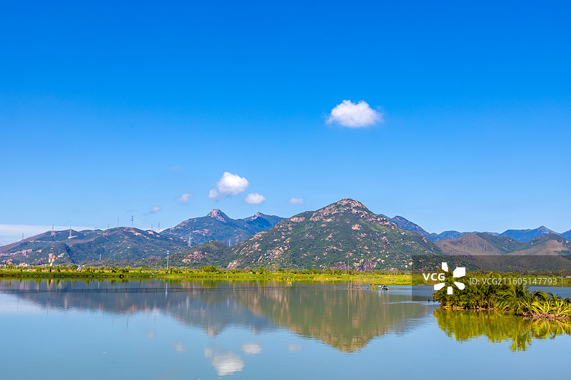 广东省江门市滨海新区银湖玩湿地公园风光图片素材