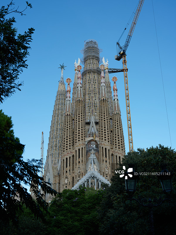 建造中的圣家堂正面图片素材