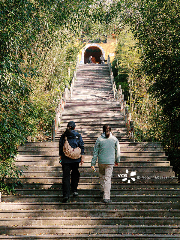 淮安文旅铁山寺国家森林公园内铁山禅寺朝拜多视角组图图片素材