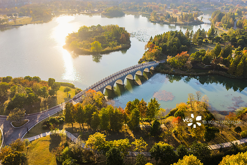 仙林湖秋色，江苏南京图片素材