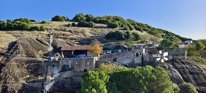 希腊天空之城-大梅黛奥拉修道院～海拔613米，规模最大且历史最悠久，14世纪由修道士创建图片素材