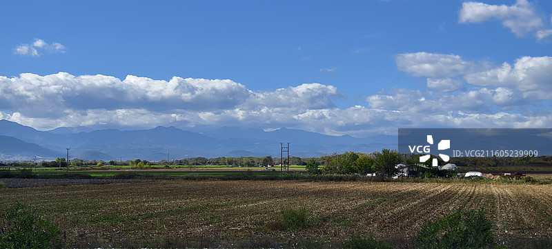 希腊特里卡拉高速沿途风景图片素材