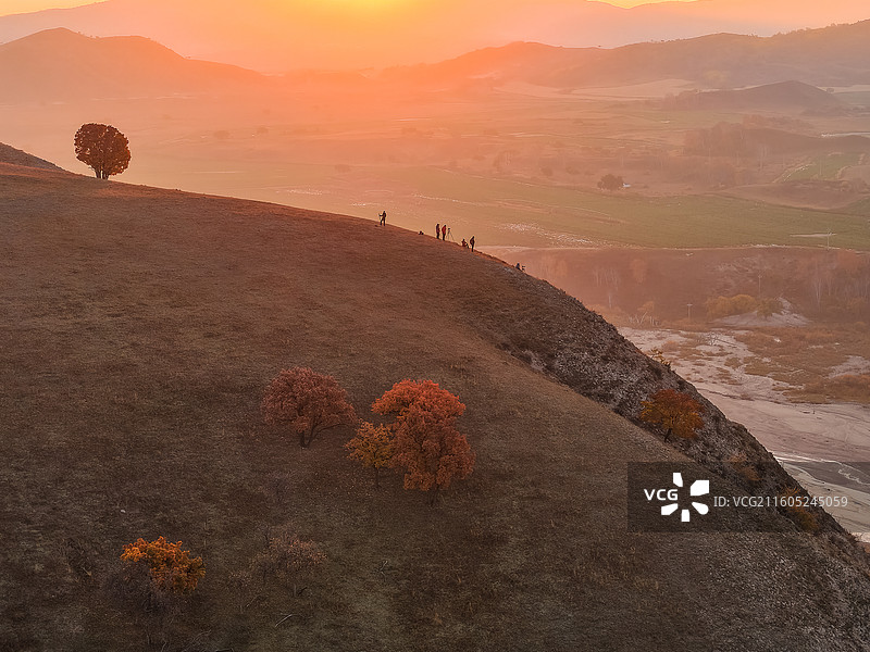 草原日出晨曦图片素材