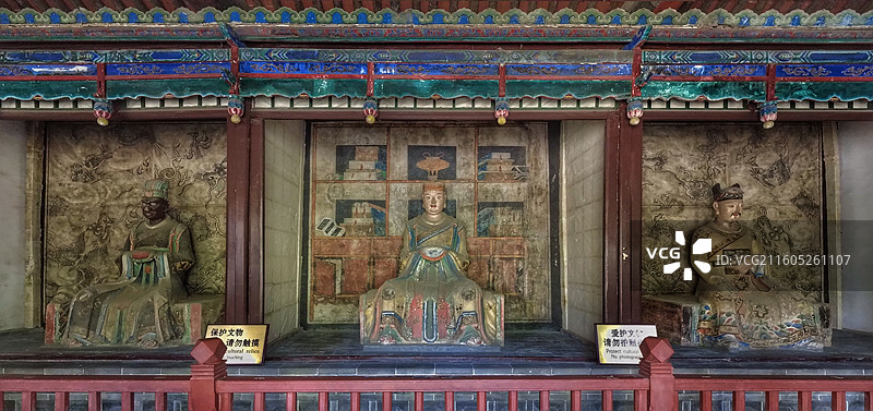 太原晋祠三圣祠坐南朝北，建于清乾隆二年，面阔三间，供奉药王、真君、黑龙王，具江南园林风格。图片素材