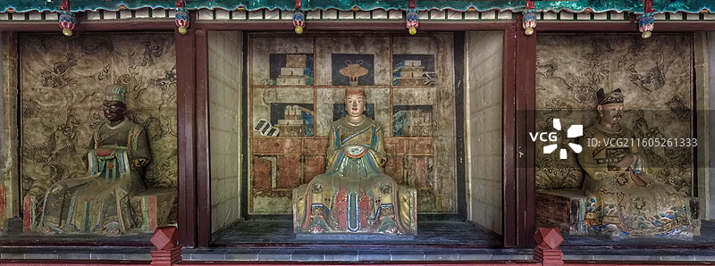 太原晋祠三圣祠坐南朝北，建于清乾隆二年，面阔三间，供奉药王、真君、黑龙王，具江南园林风格。图片素材