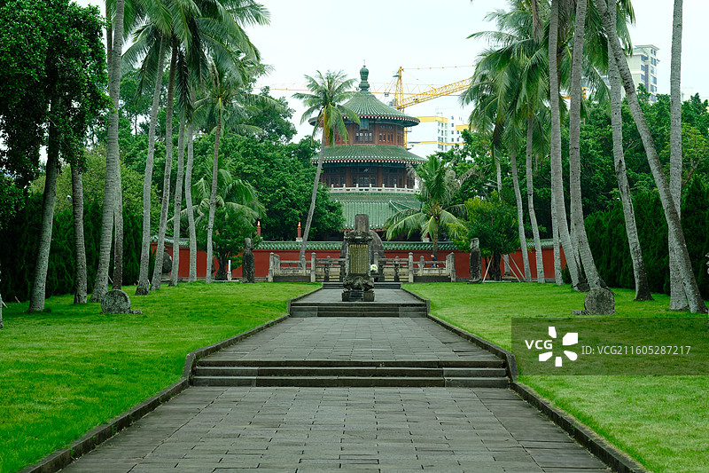 中国海南省海瑞文化公园海瑞墓园 ，海瑞墓园大门、神道、石像生、明海中介公谕祭碑、皇明敕葬碑图片素材